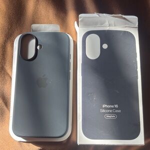 Apple iPhone 16 Silicone Case - Black (Open Box)